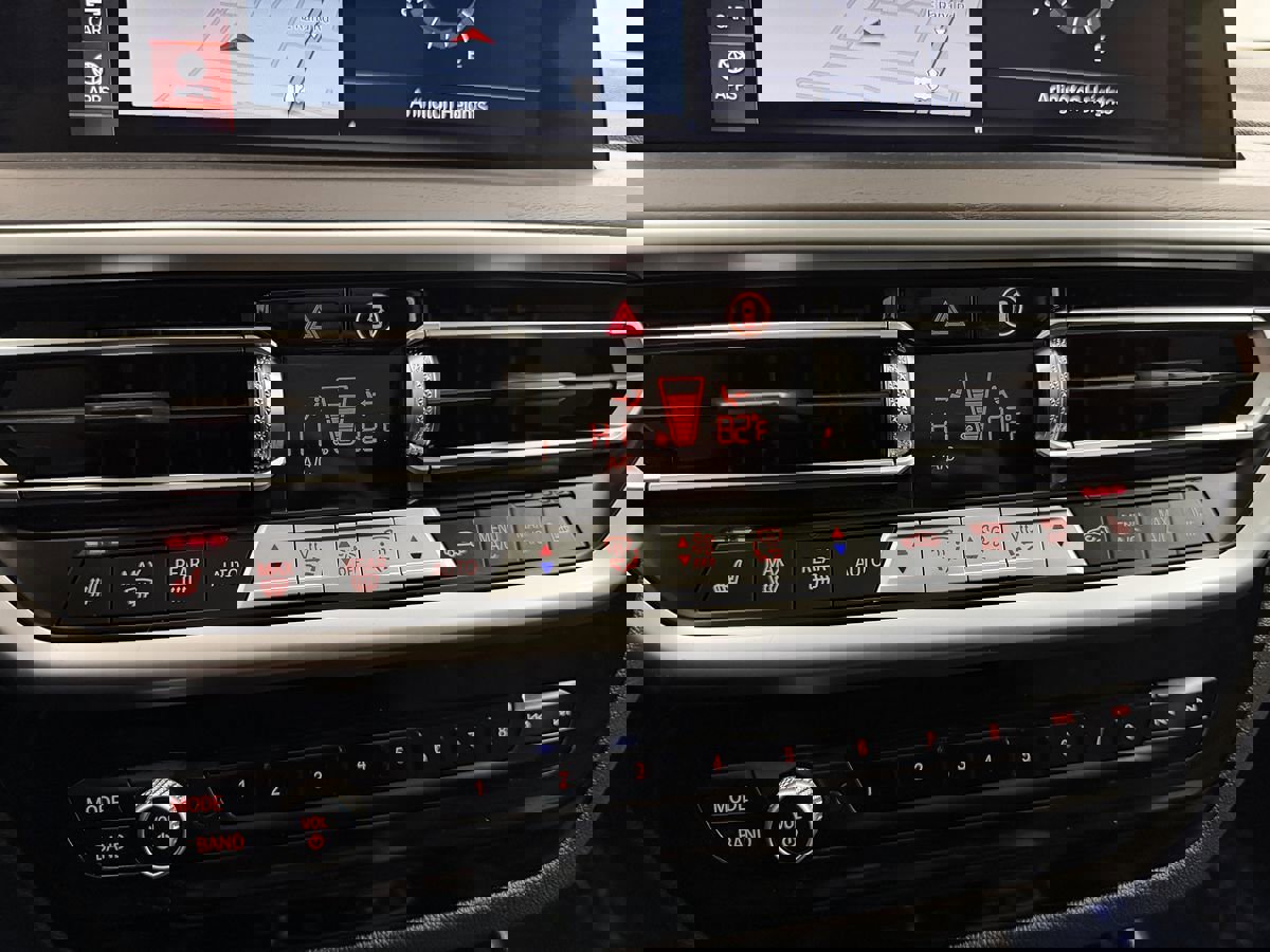 Used 2024 BMW X3 xDrive30i image 31