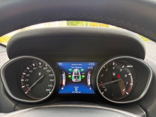 Used 2019 Maserati Levante AWD/4WD image 15