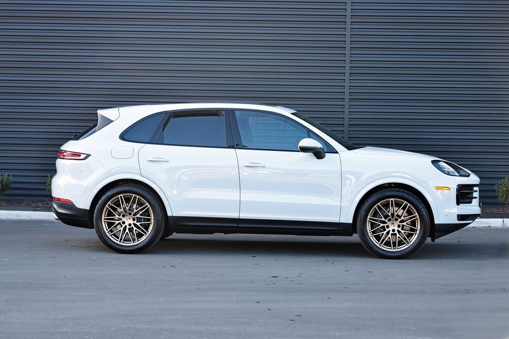 Certified 2025 Porsche Cayenne w/ Premium Package Plus image 8