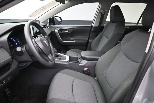 Certified 2025 Toyota RAV4 XLE AWD/4WD image 28