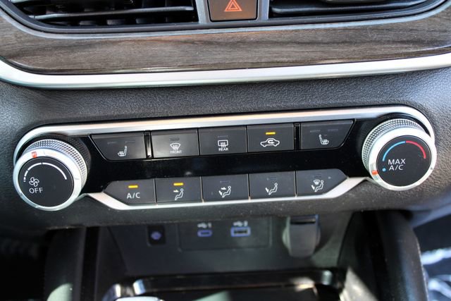 Used 2023 Nissan Altima 2.5 SV w/ SV Premium Package FWD image 28