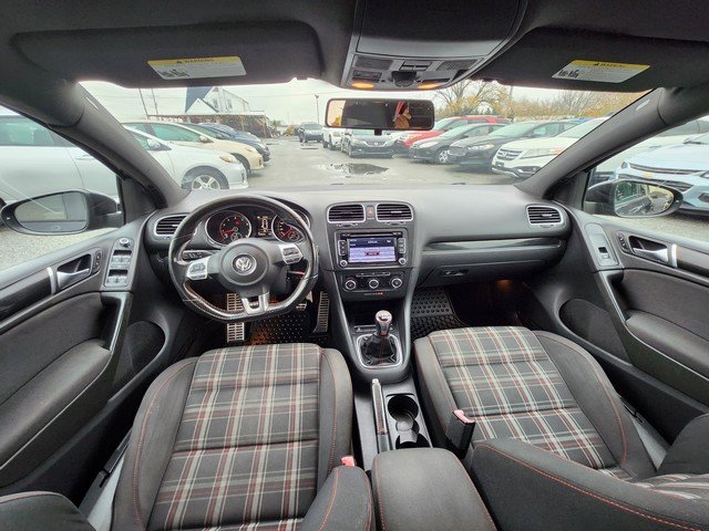 Used 2013 Volkswagen Golf 4-Door image 18