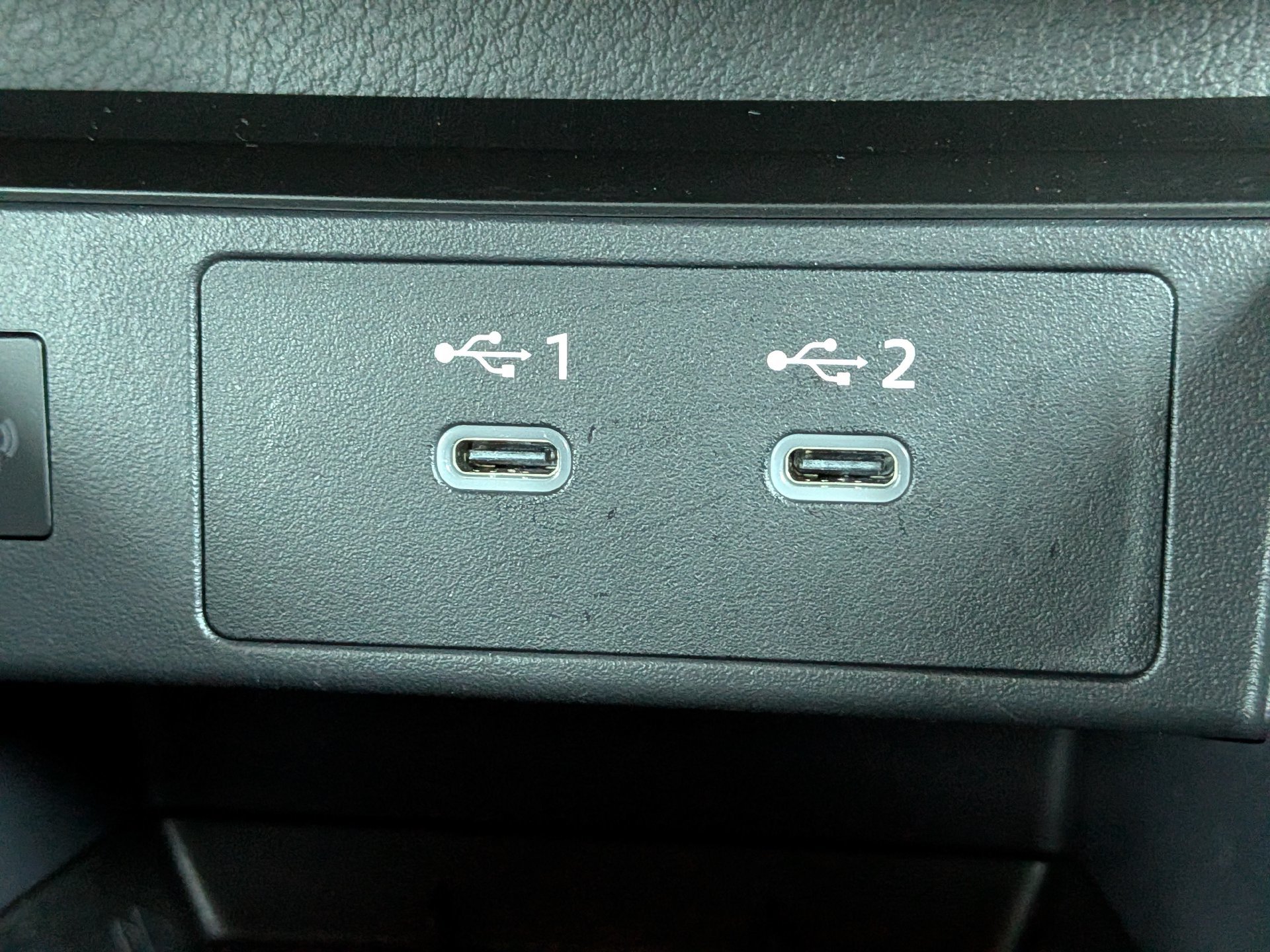Used 2025 Nissan Kicks SV FWD image 22