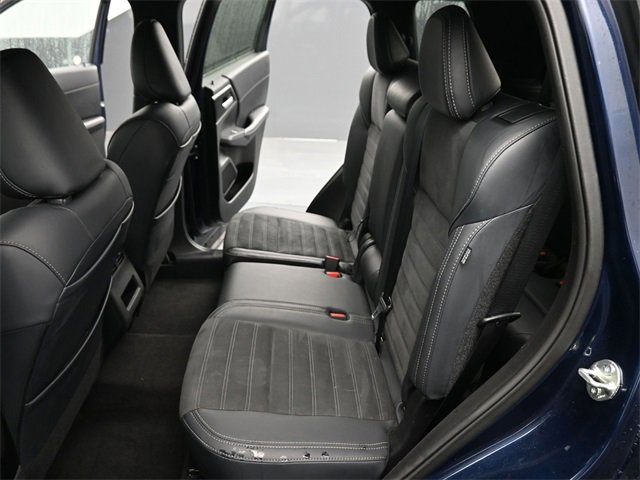 Used 2024 Mitsubishi Outlander SE image 13