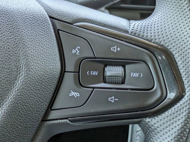 Used 2024 Chevrolet Trax LS image 25