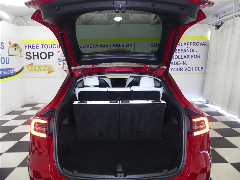 Used 2023 Tesla Model Y Long Range image 27
