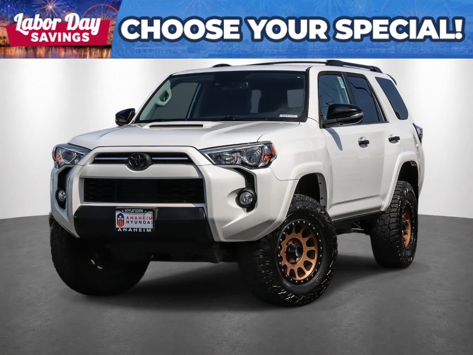 Used 2020 Toyota 4Runner Venture w/ Moonroof Package AWD/4WD image 1