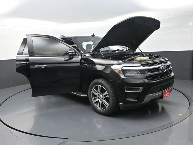 Used 2022 Ford Expedition Limited AWD/4WD image 16