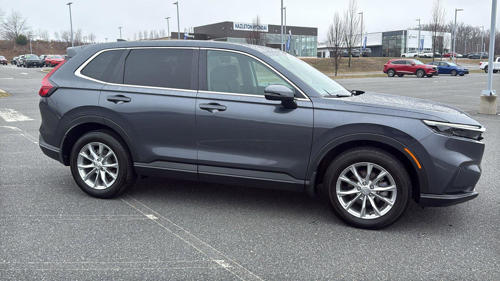 Used 2025 Honda CR-V EX image 3