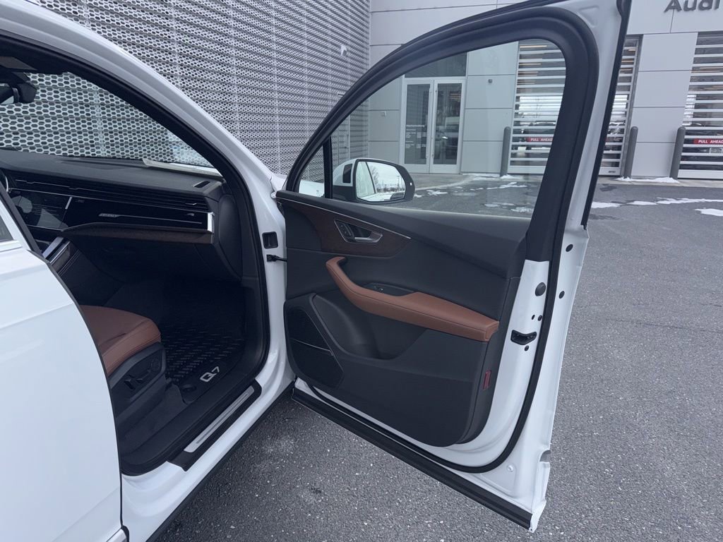 New 2026 Audi Q7 2.0T Premium Plus AWD/4WD image 7