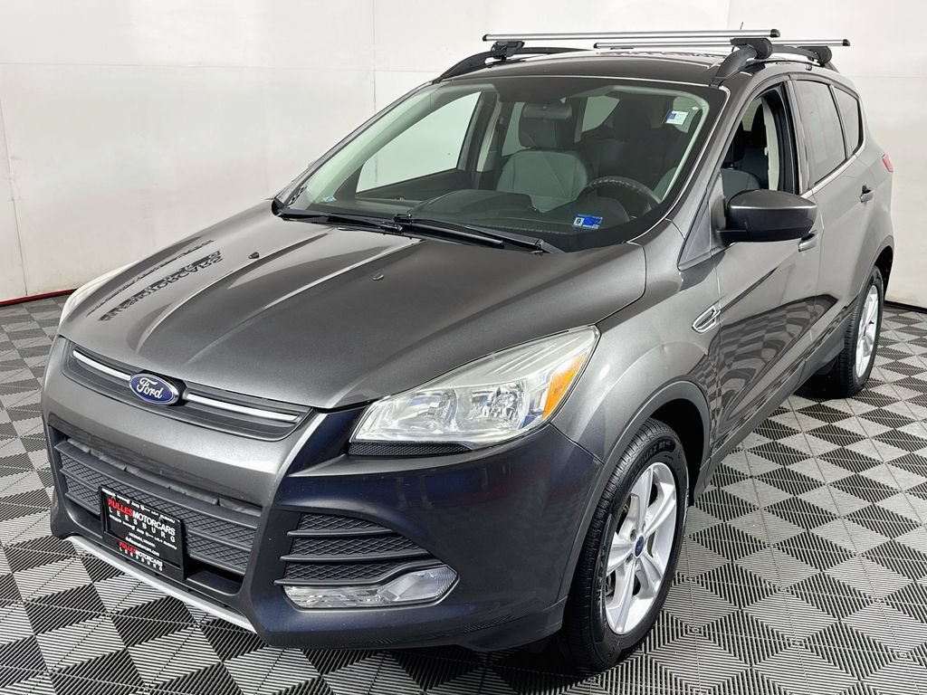 Used 2016 Ford Escape SE w/ Equipment Group 201A AWD/4WD image 3