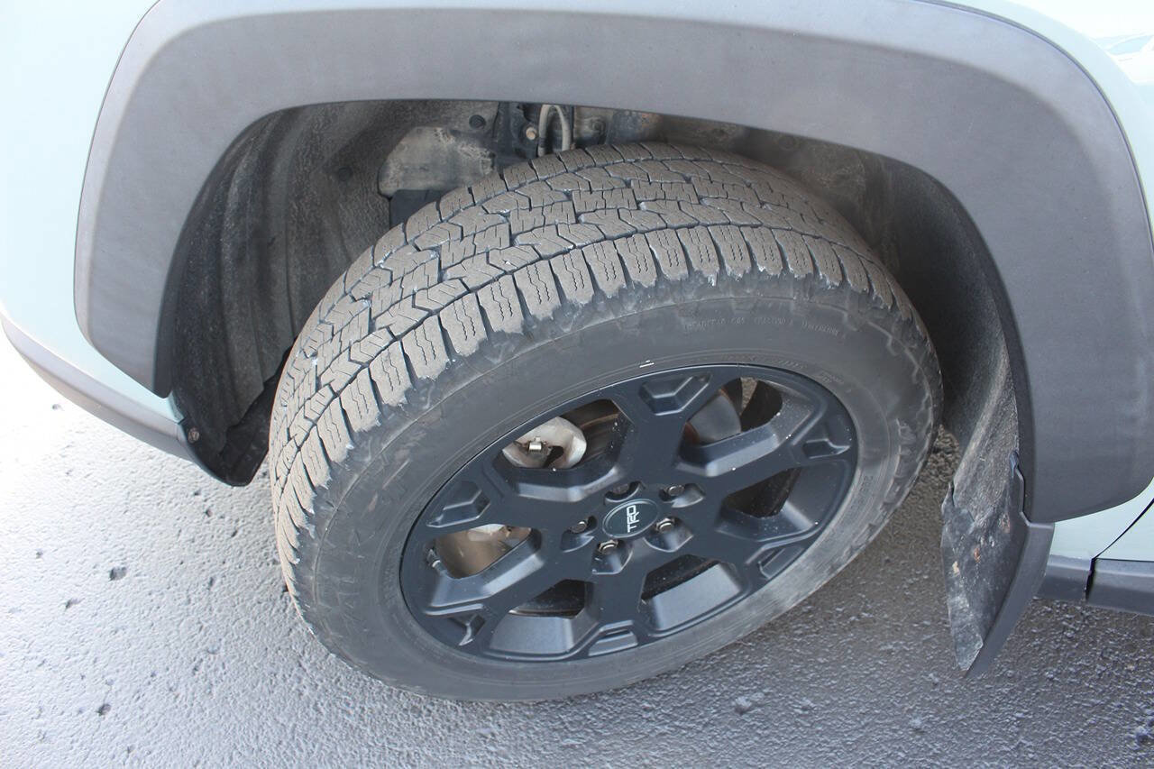 Used 2020 Toyota RAV4 Adventure image 7