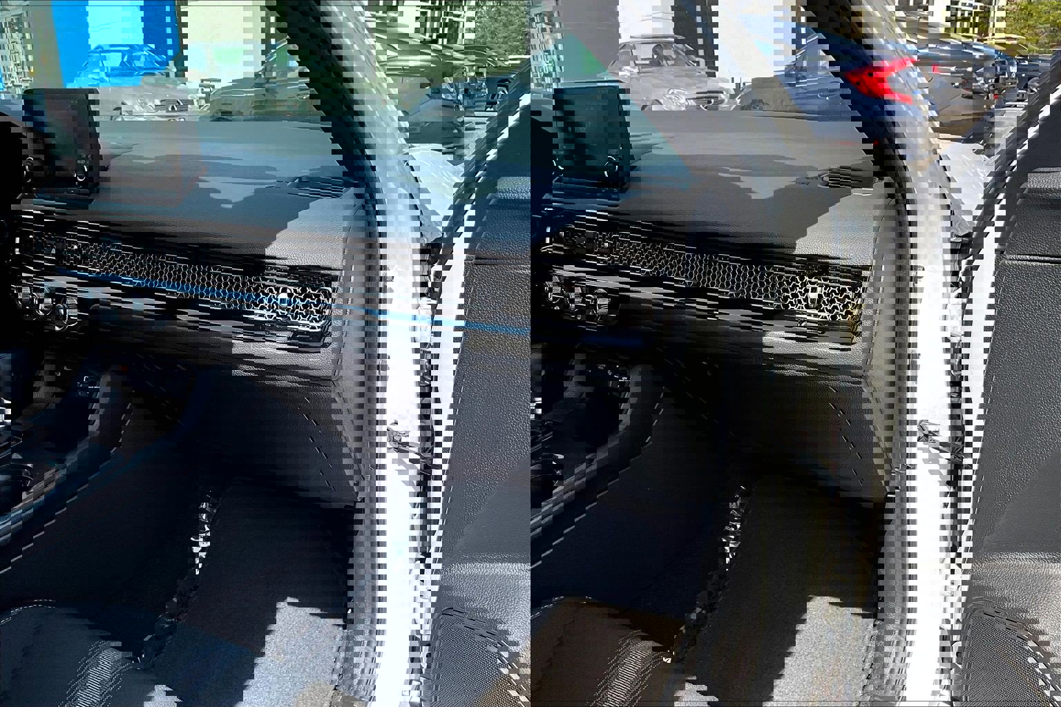 Used 2023 Honda Civic Sport image 16