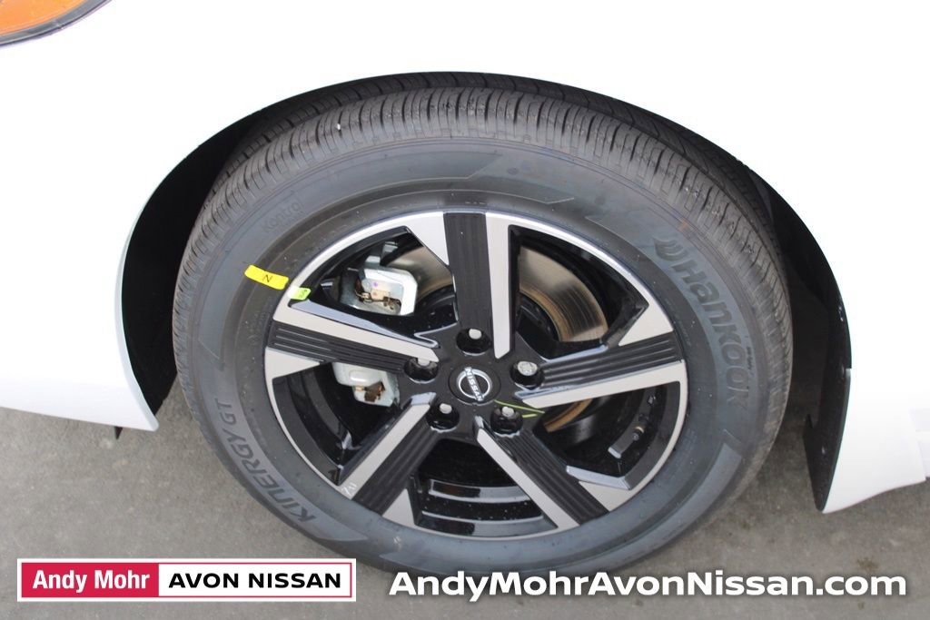 New 2025 Nissan Sentra SV image 6