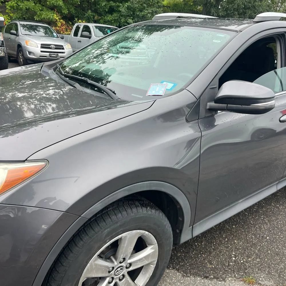 Used 2015 Toyota RAV4 XLE AWD/4WD image 2