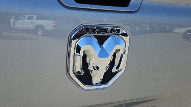 Used 2024 RAM 1500 Laramie RWD image 31