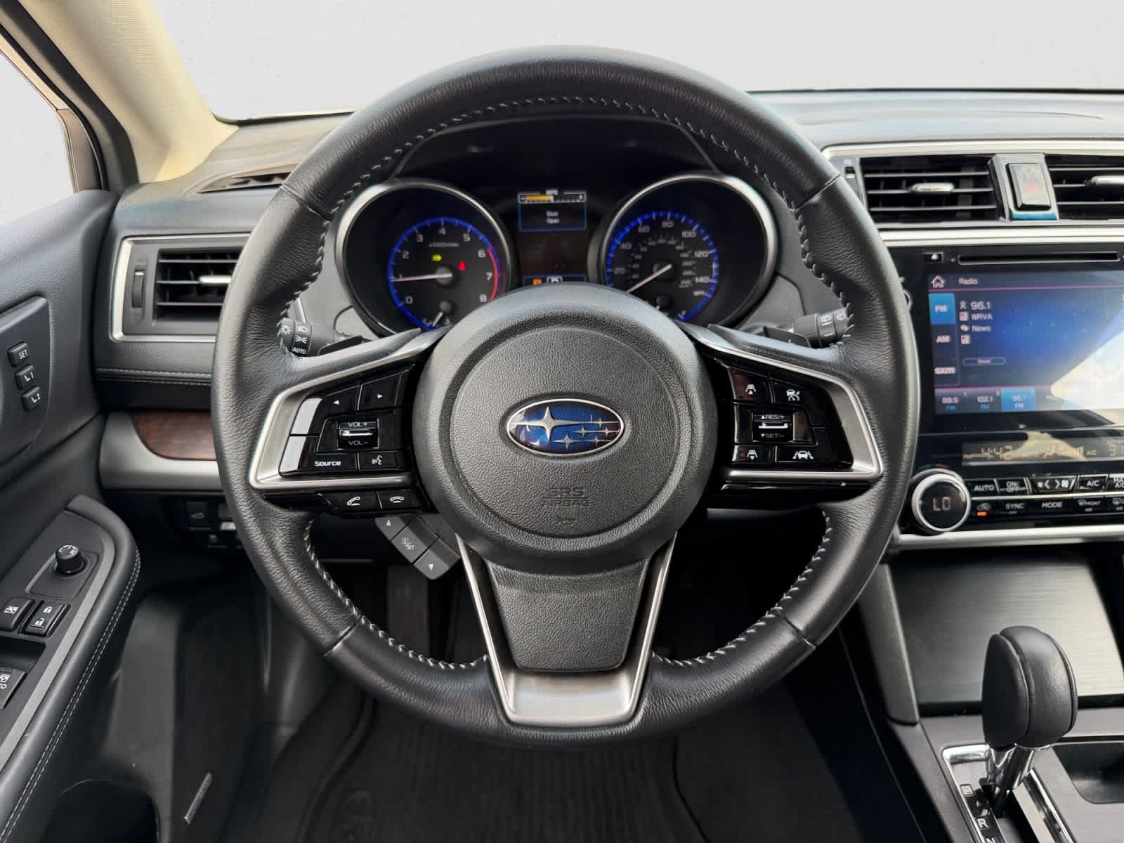 Used 2019 Subaru Outback 2.5i Limited AWD/4WD image 13