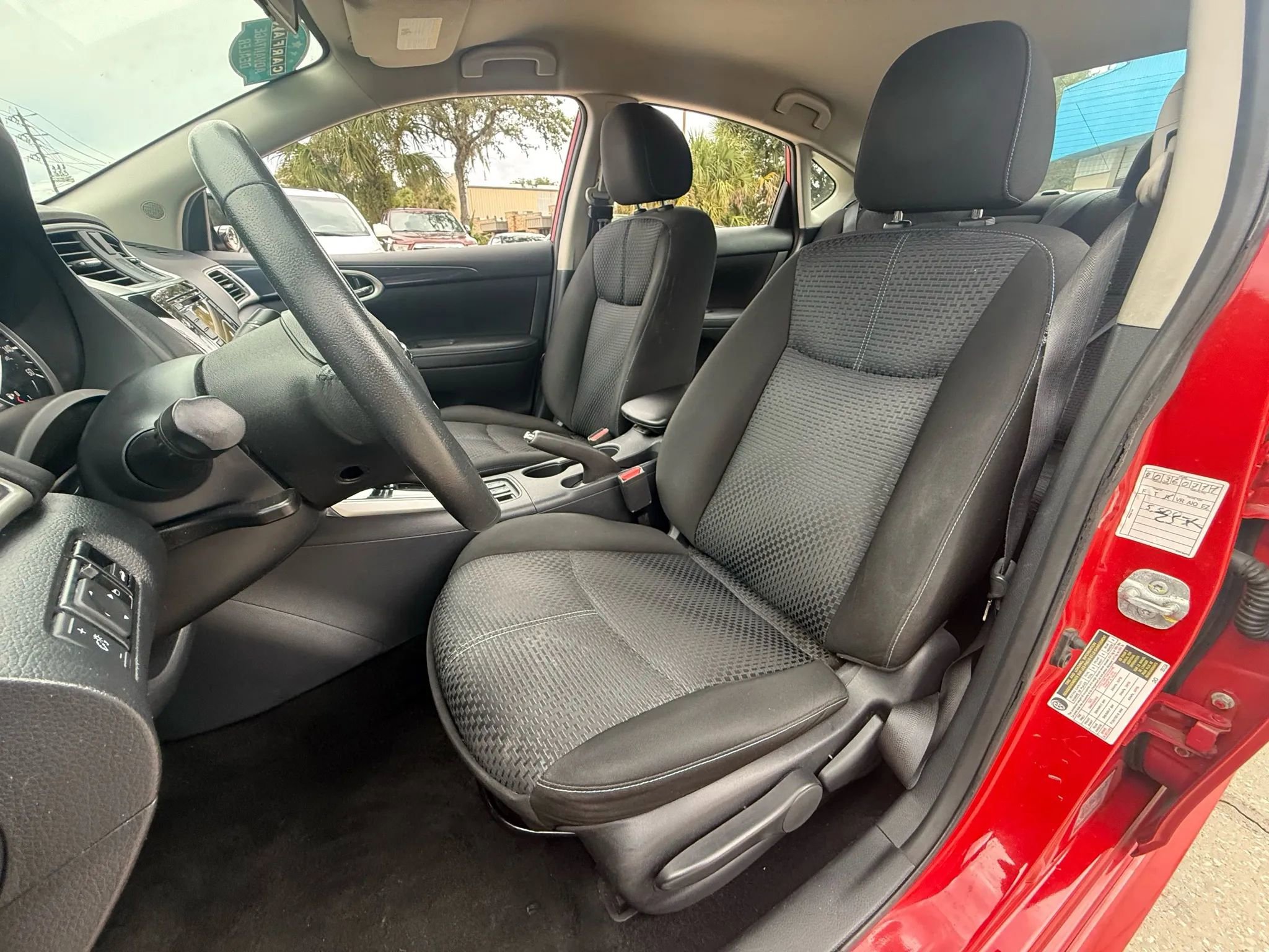 Used 2017 Nissan Sentra SR image 6