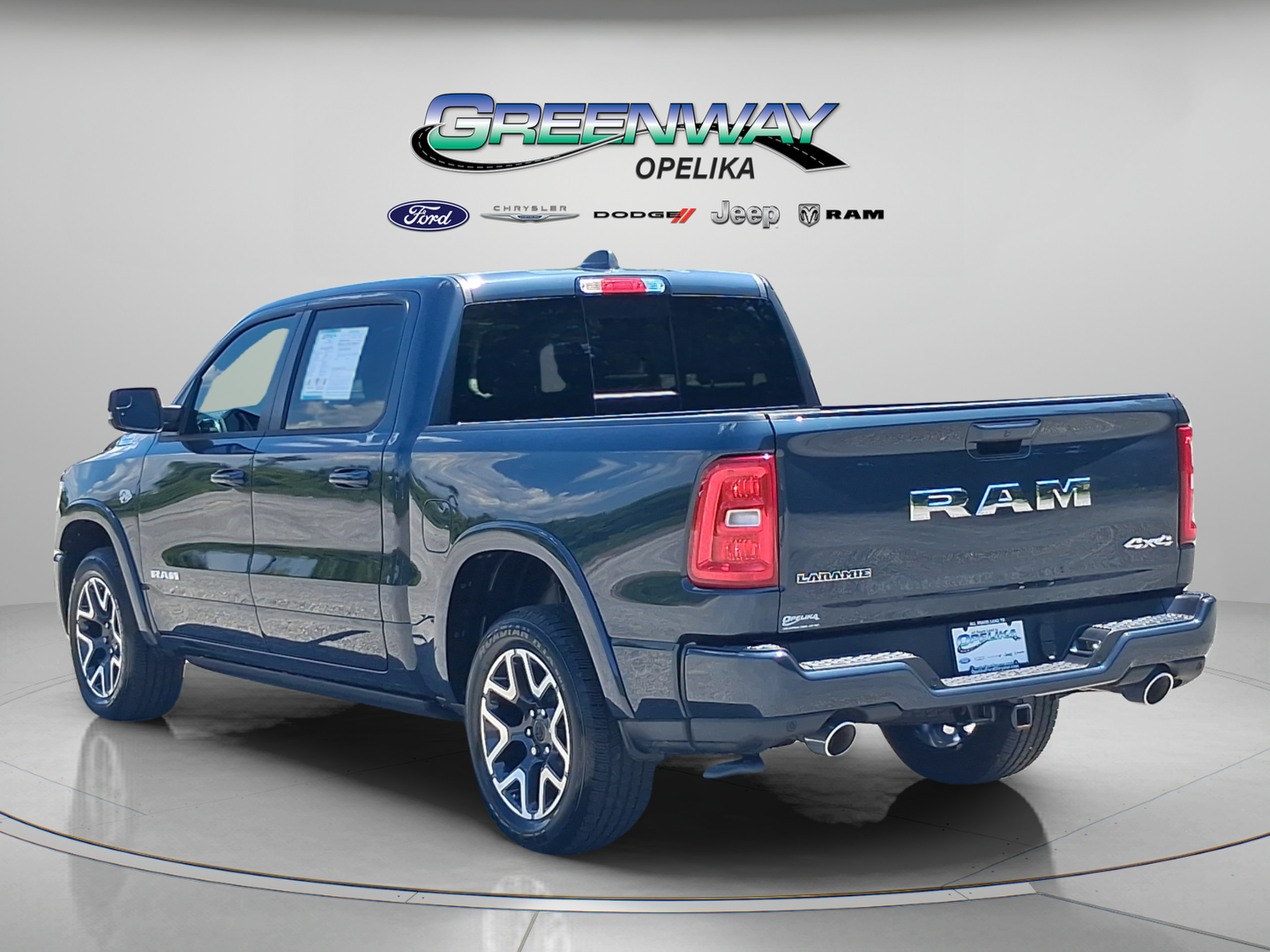 Used 2026 RAM 1500 Laramie w/ Laramie Preferred Package AWD/4WD image 5