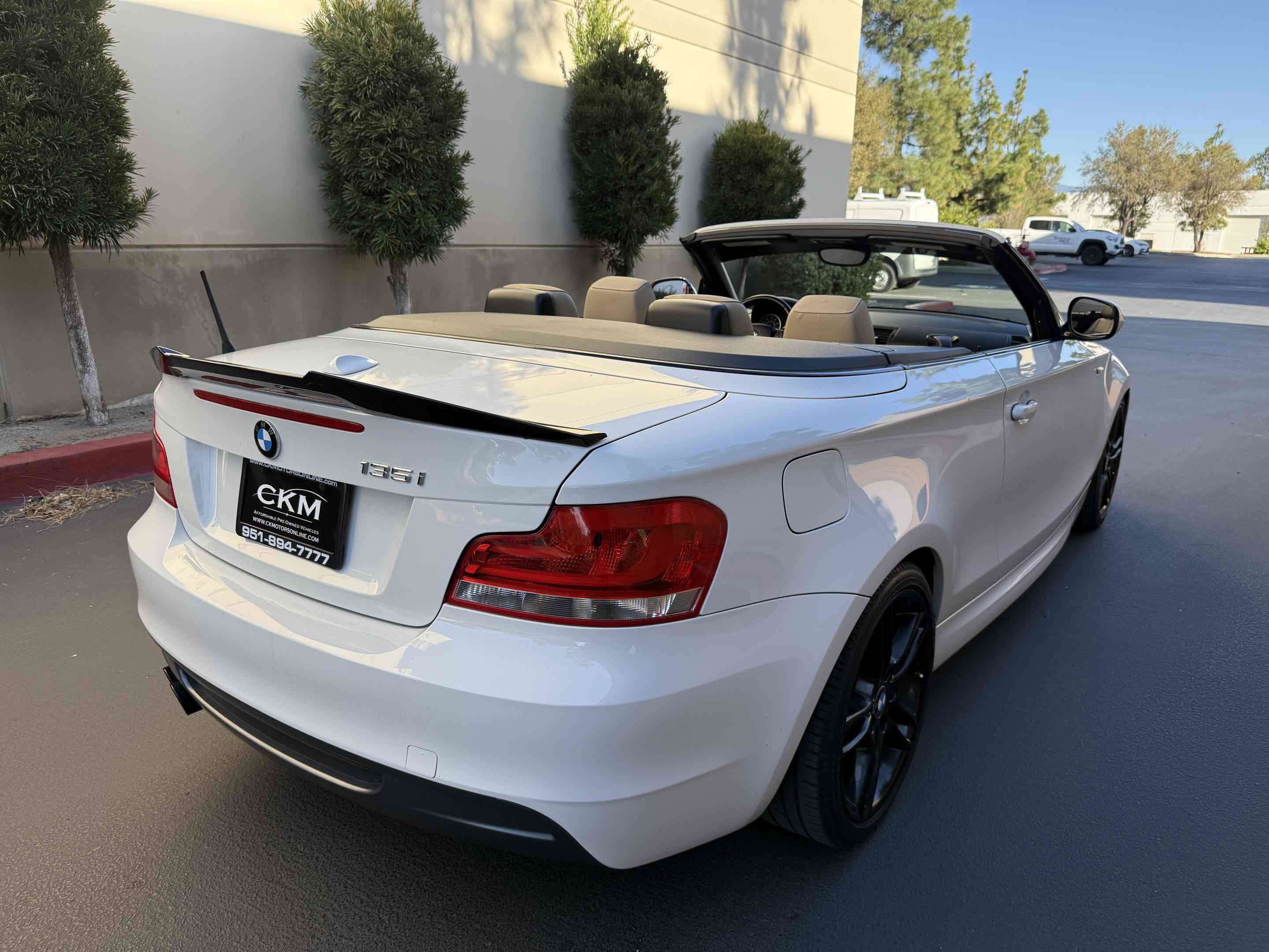 Used 2012 BMW 135i Convertible image 28