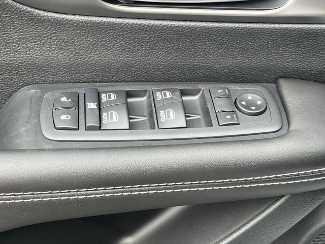 New 2027 Chrysler Pacifica Select AWD/4WD image 15