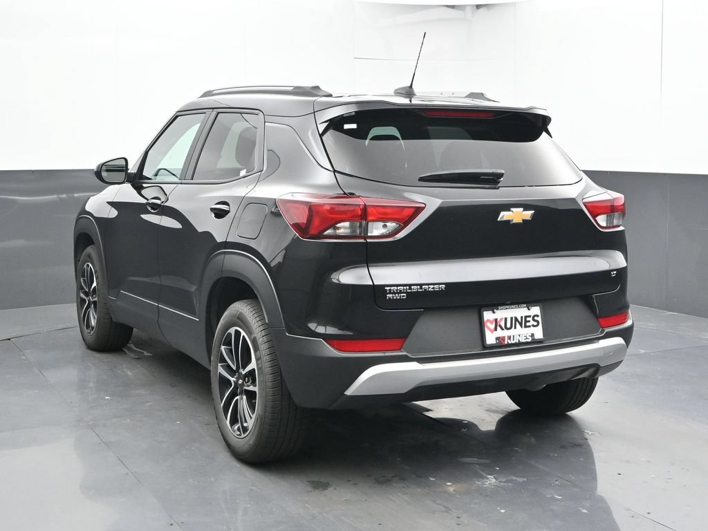 Used 2025 Chevrolet TrailBlazer LT AWD/4WD image 10
