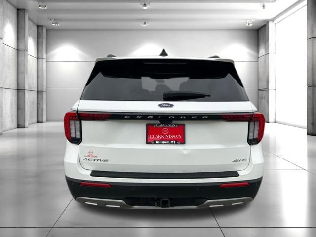 Used 2025 Ford Explorer Active w/ Active Comfort Package image 6