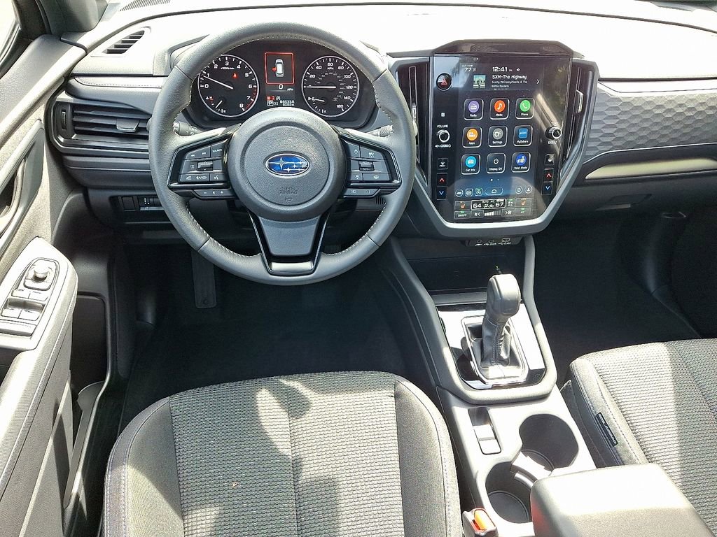 Used 2025 Subaru Forester Premium image 27