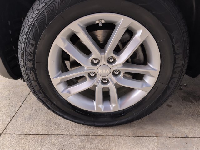 Used 2015 Kia Sorento LX FWD image 24