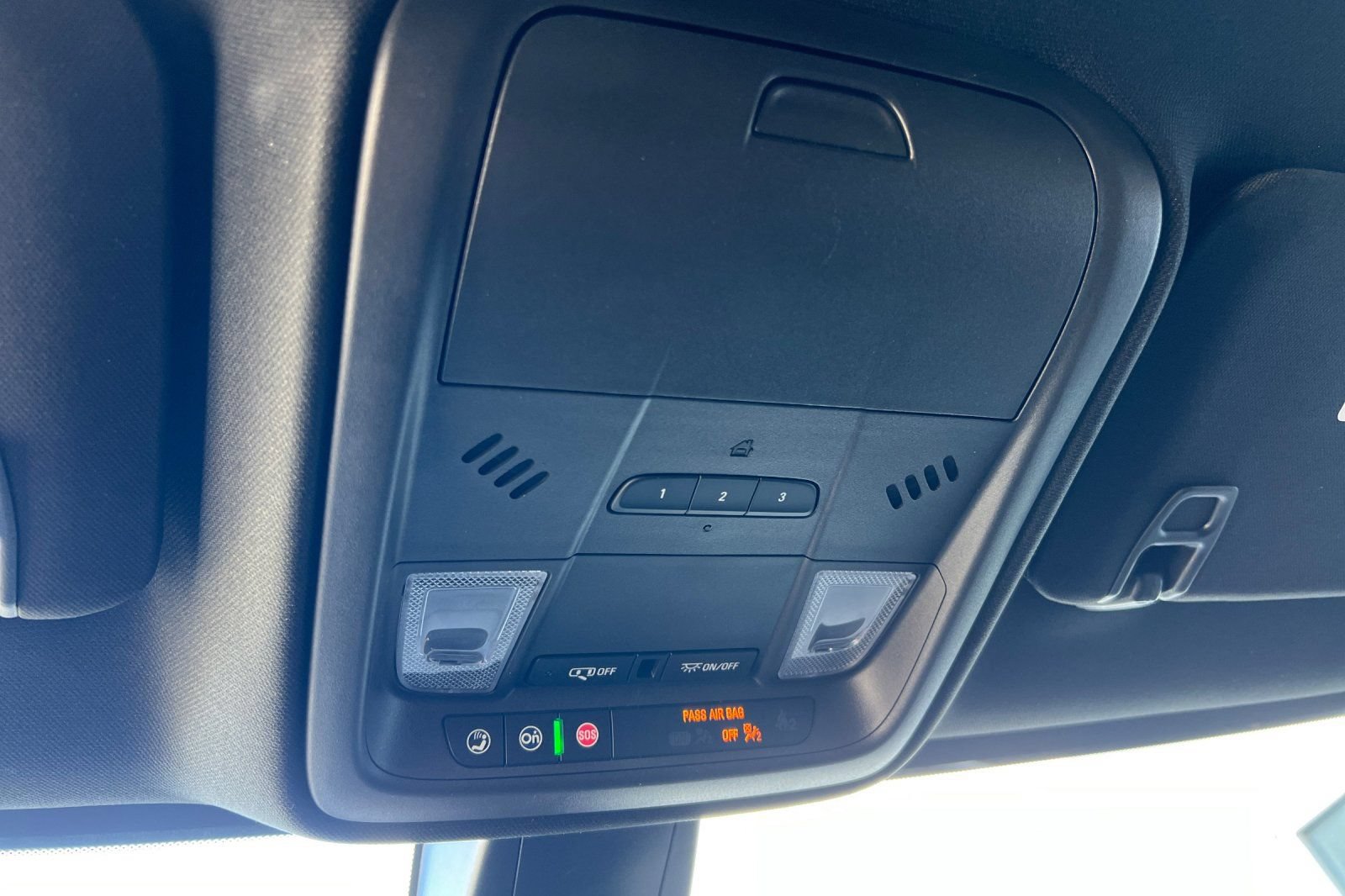 Used 2025 Cadillac XT5 Luxury w/ LPO, Floor Liner Package FWD image 24