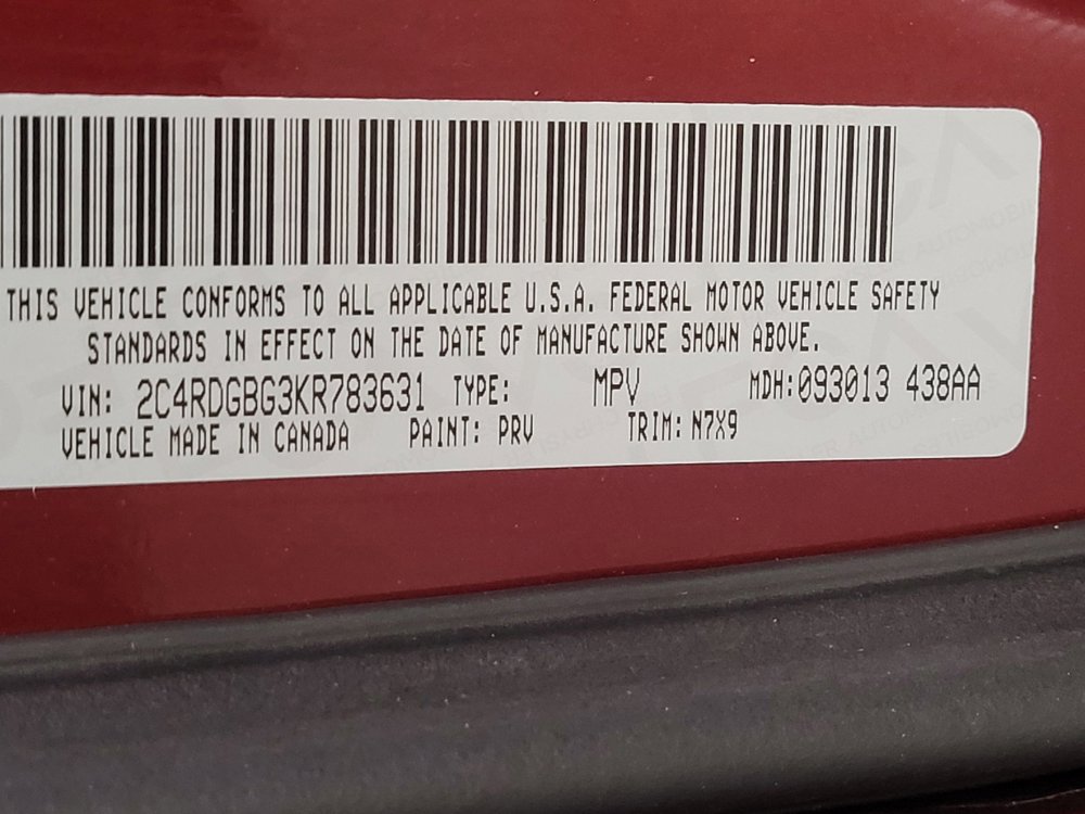 Used 2019 Dodge Grand Caravan SE FWD image 33