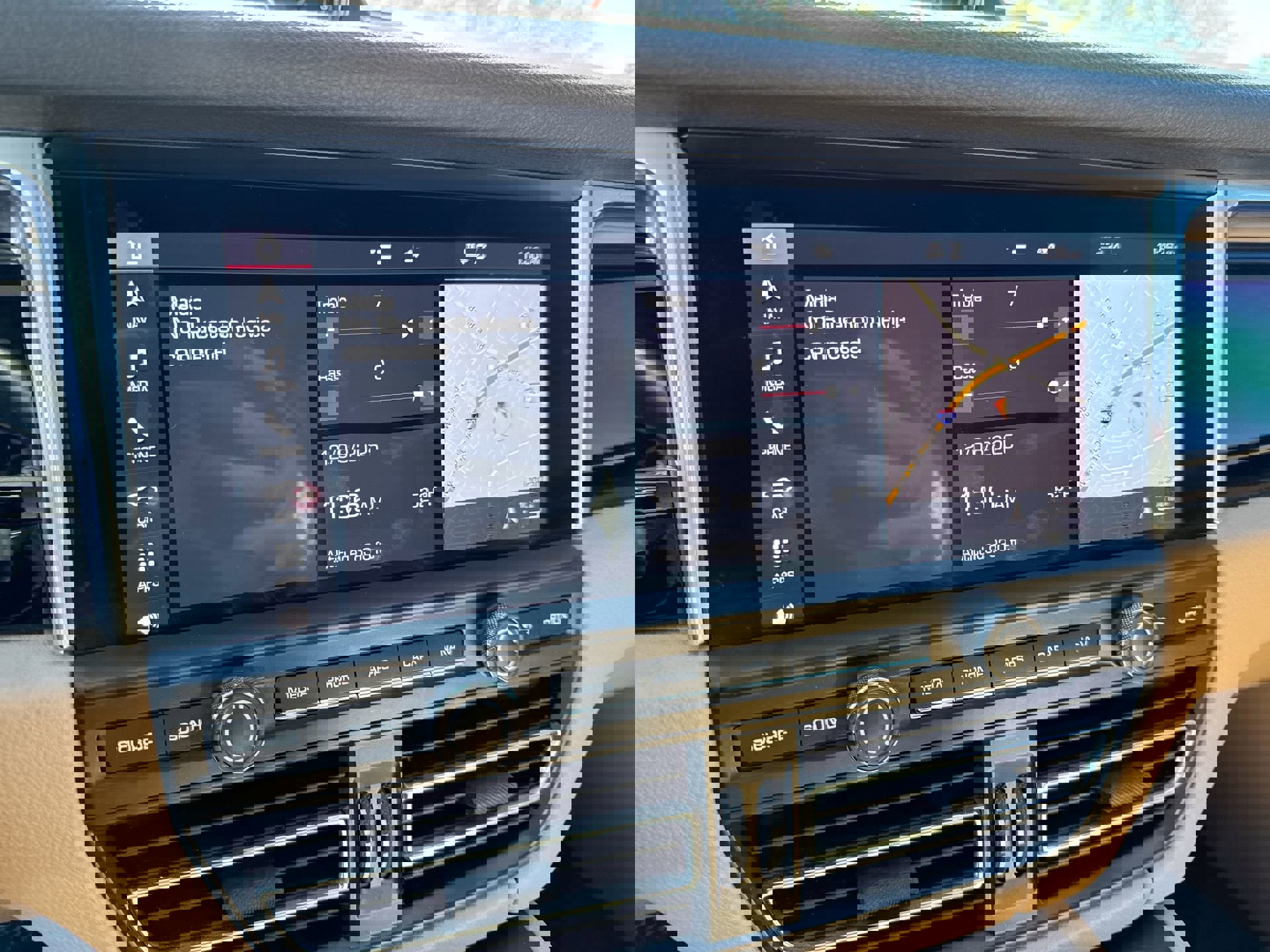 Used 2021 Porsche Macan Premium Plus image 12