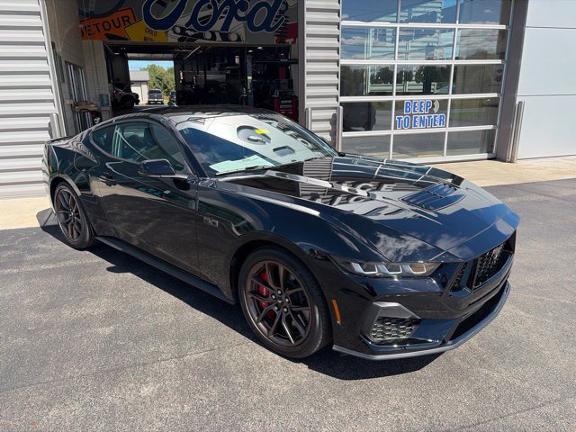 Used 2024 Ford Mustang GT Premium RWD image 4