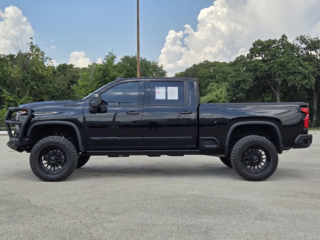 Used 2025 Chevrolet Silverado 3500 High Country w/ High Country Premium Package AWD/4WD image 4