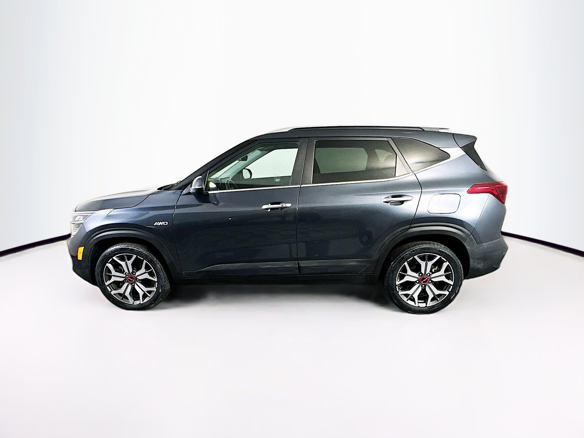 Used 2022 Kia Seltos SX w/ Sunroof Package image 4