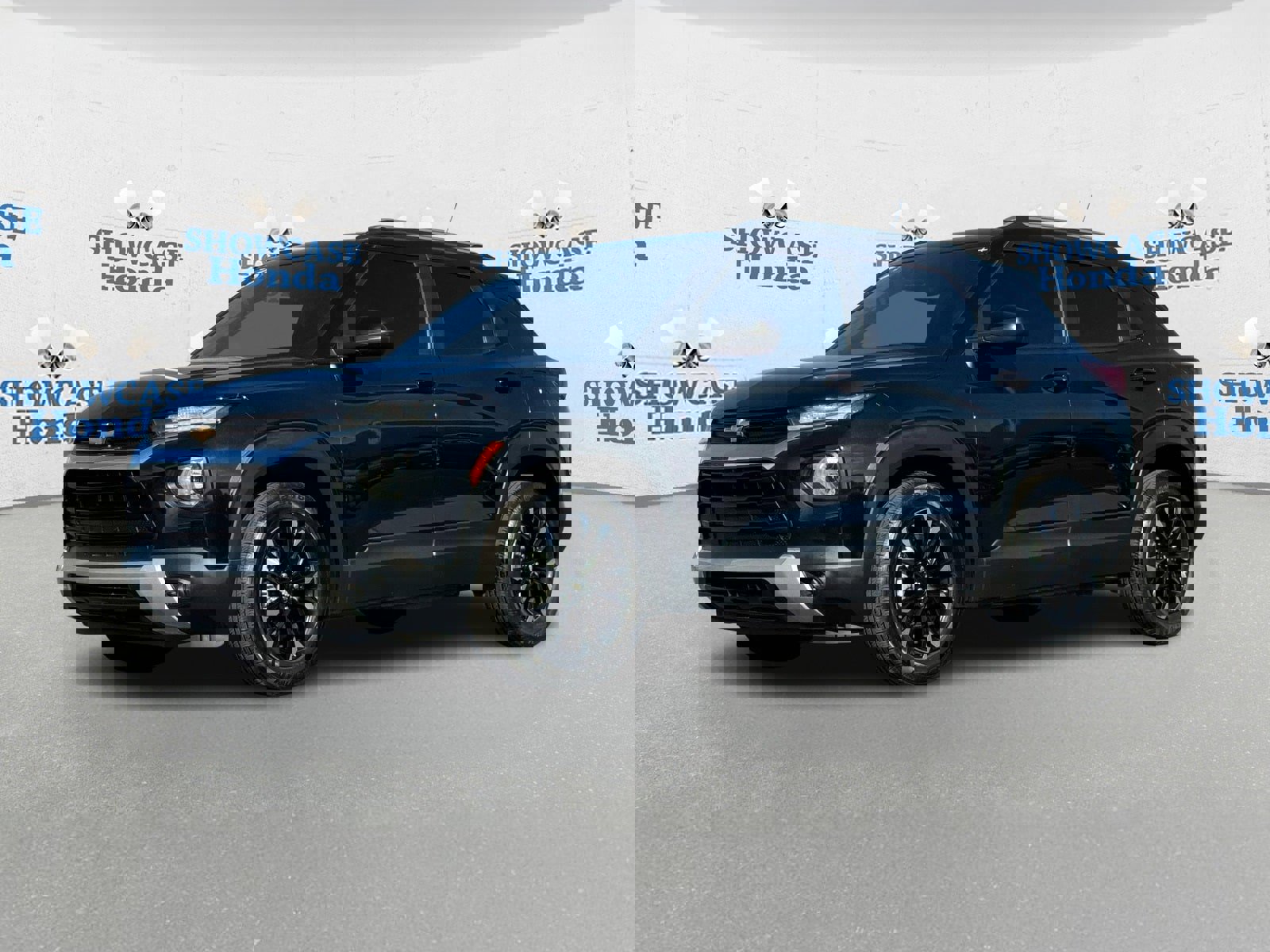 Used 2023 Chevrolet TrailBlazer LT image 2