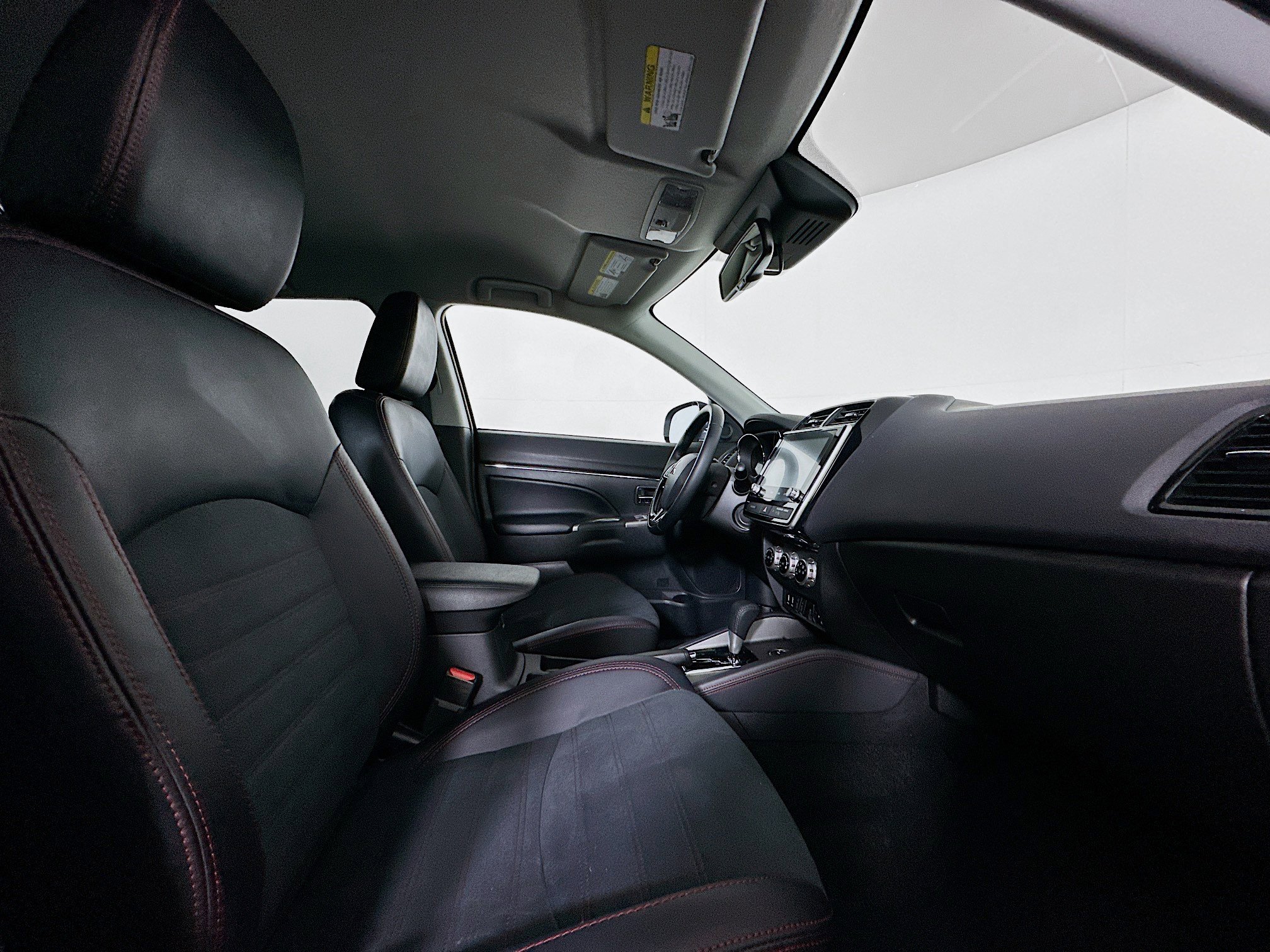 Used 2025 Mitsubishi Outlander Sport SE image 29