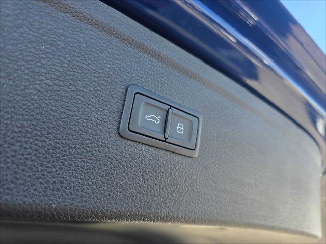 Used 2025 Audi Q5 2.0T Premium w/ Convenience Plus Package AWD/4WD image 15