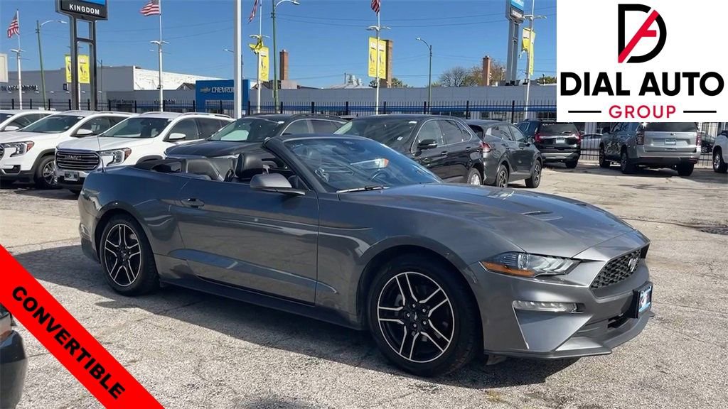Used 2022 Ford Mustang Premium RWD image 3