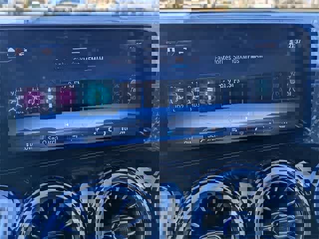 Used 2025 Mercedes-Benz GLB 250 image 23