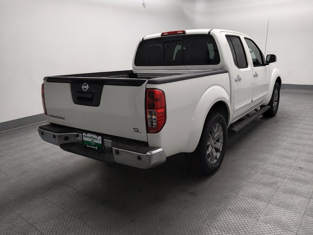 Used 2019 Nissan Frontier SL RWD image 9