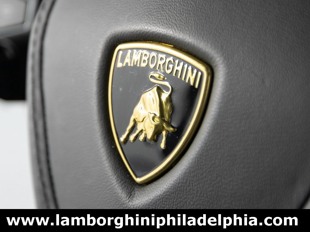 Used 2024 Lamborghini Revuelto image 28