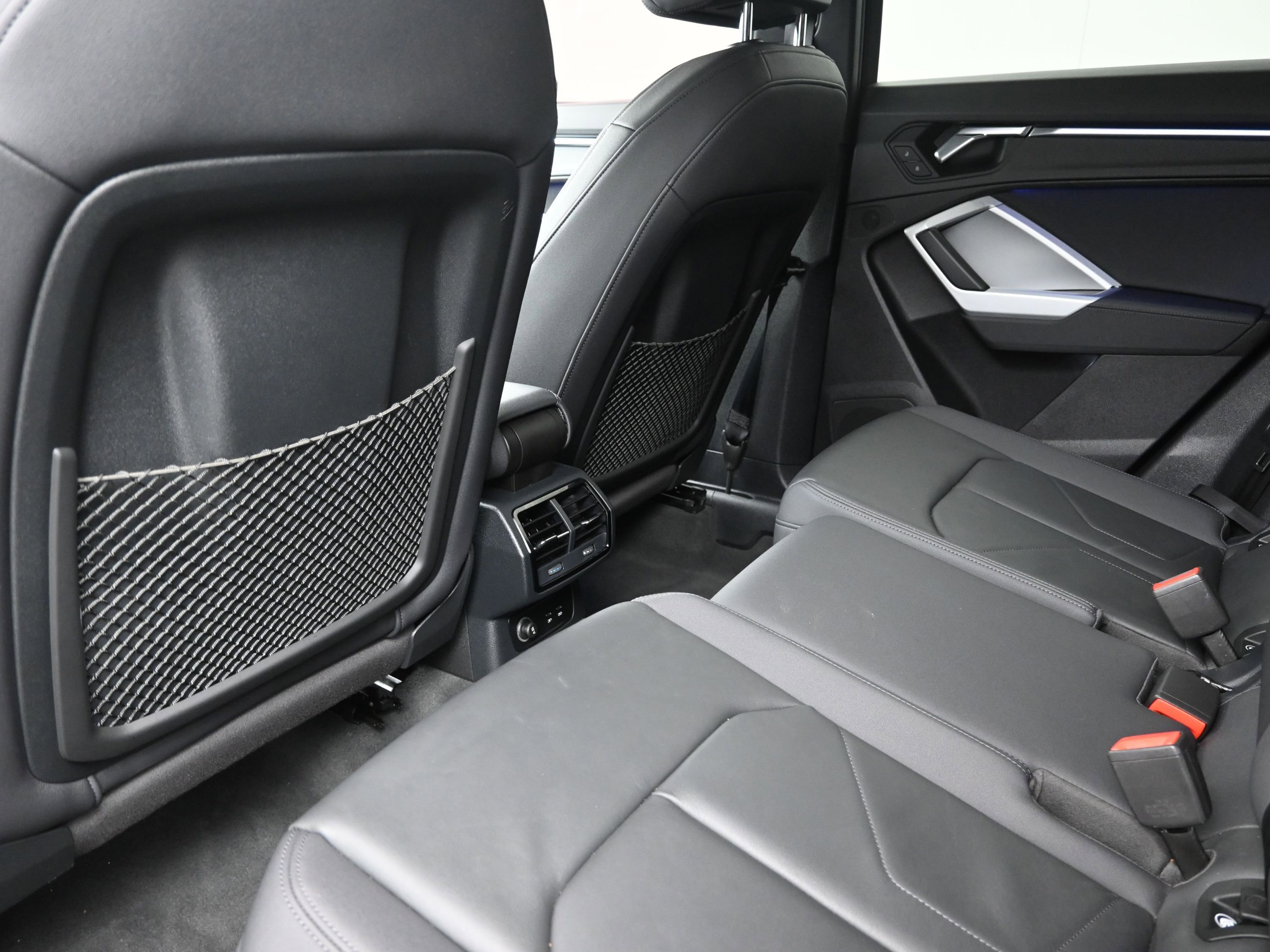 Used 2021 Audi Q3 2.0T Premium Plus w/ Premium Plus Package image 22