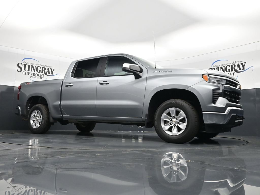 Used 2025 Chevrolet Silverado 1500 LT image 17
