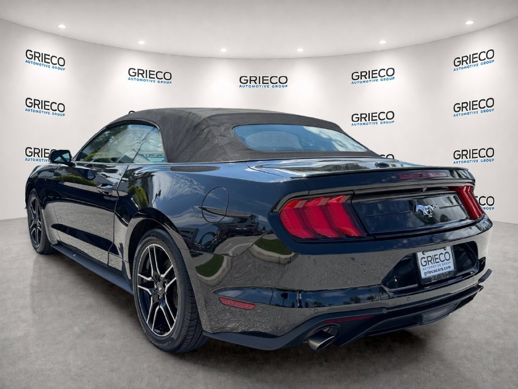 Used 2020 Ford Mustang Convertible RWD image 5