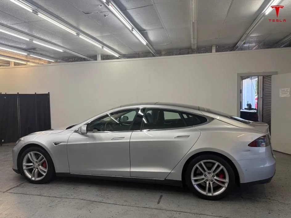 Used 2014 Tesla Model S P85D AWD/4WD image 4