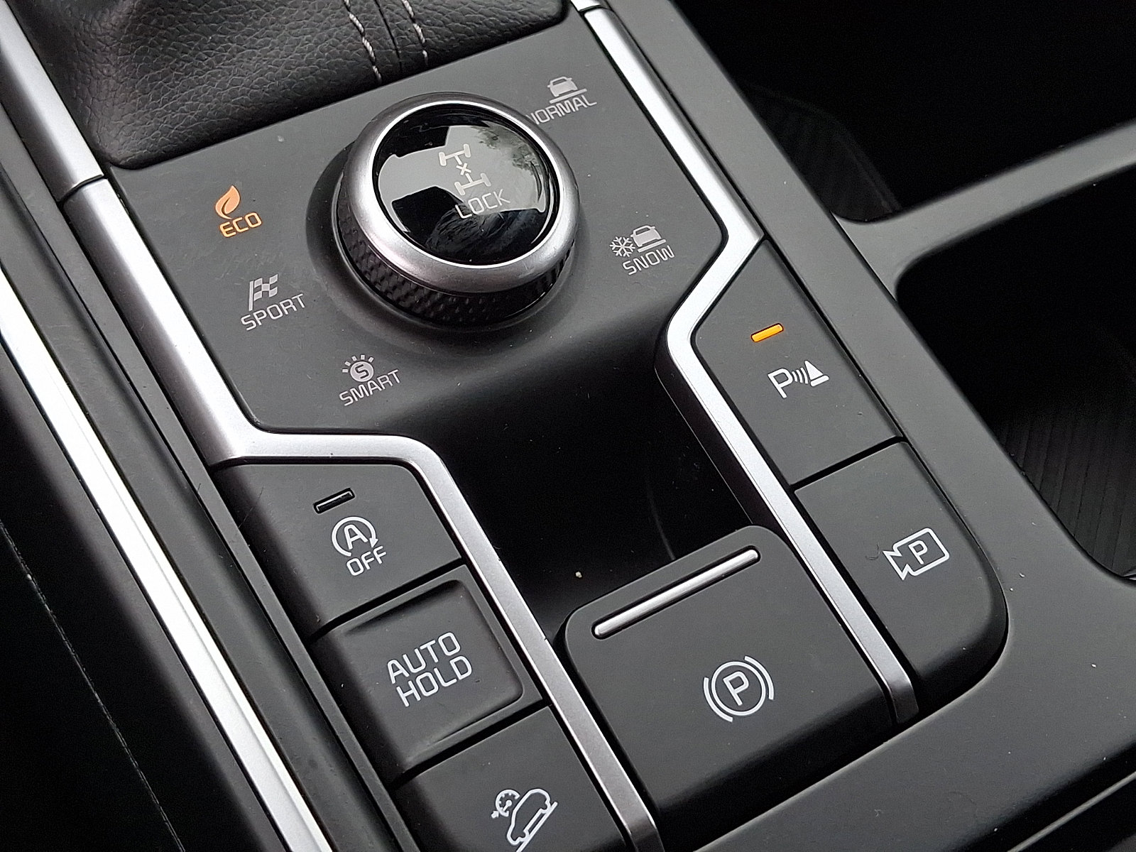 Used 2025 Kia Sorento EX w/ Panoramic Sunroof Package image 27