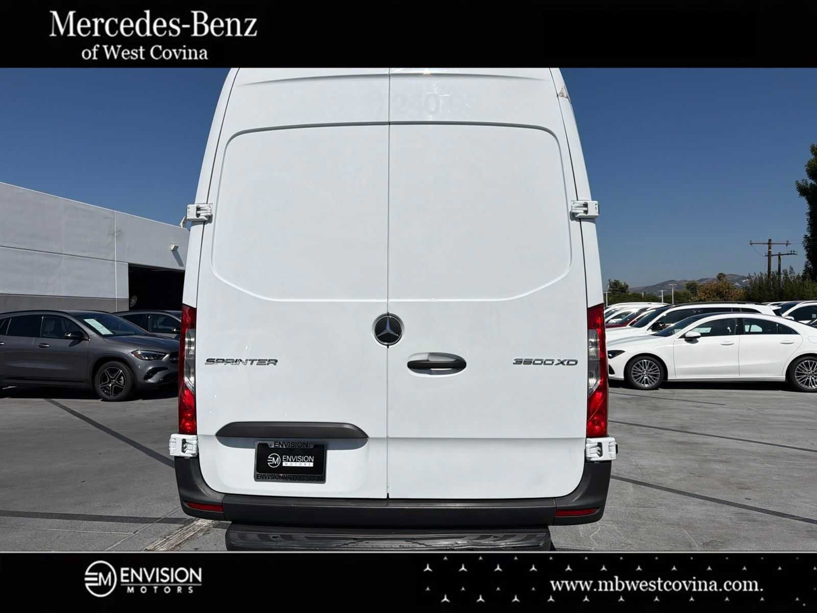 Used 2024 Mercedes-Benz Sprinter 3500 image 8