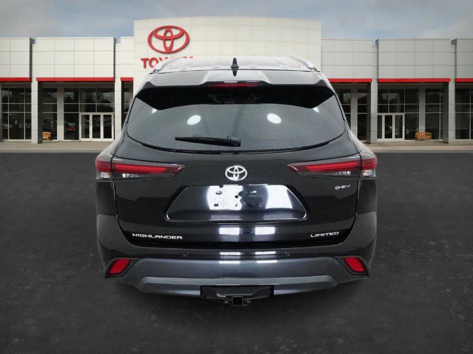 New 2026 Toyota Highlander Limited image 18