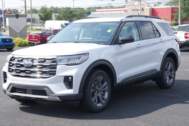 New 2026 Ford Explorer Active w/ Active Comfort Package AWD/4WD image 8